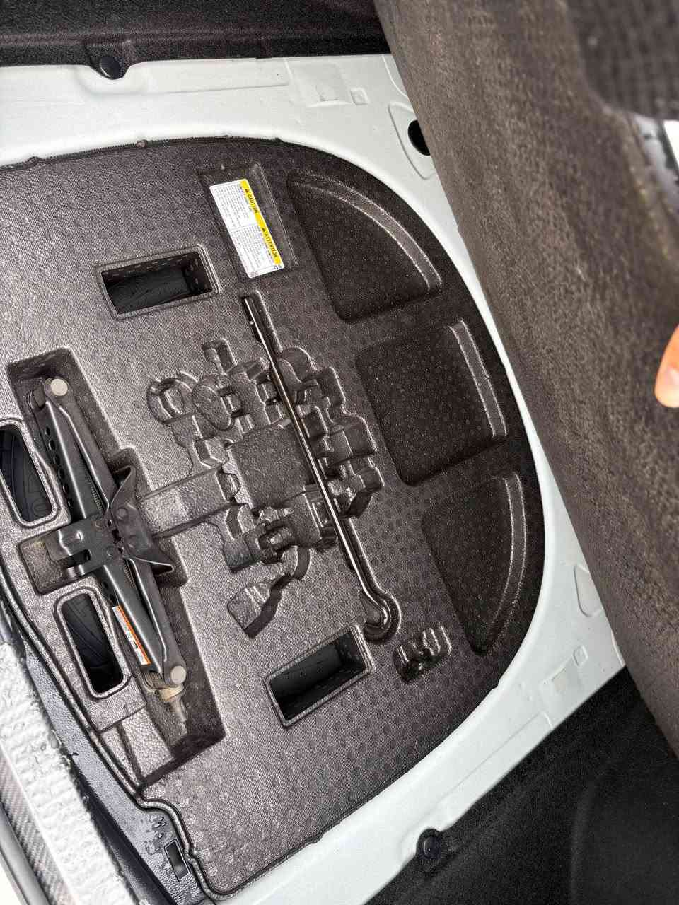 السلام عليكم 
كامري 2021 SE 
السعر 235 ومجال 
ماشي 90 mi 
بدون حادث كلين السياره مال بيت 
رقم كلشي جديد مع بطاقه بانزين 
عنوان كركوك كركوك, العراق


**إذا كنت صاحب هذا الإعلان وتريد حذفه لأي سبب، رجاءا أرسل رسالة إلى الدعم الفني**