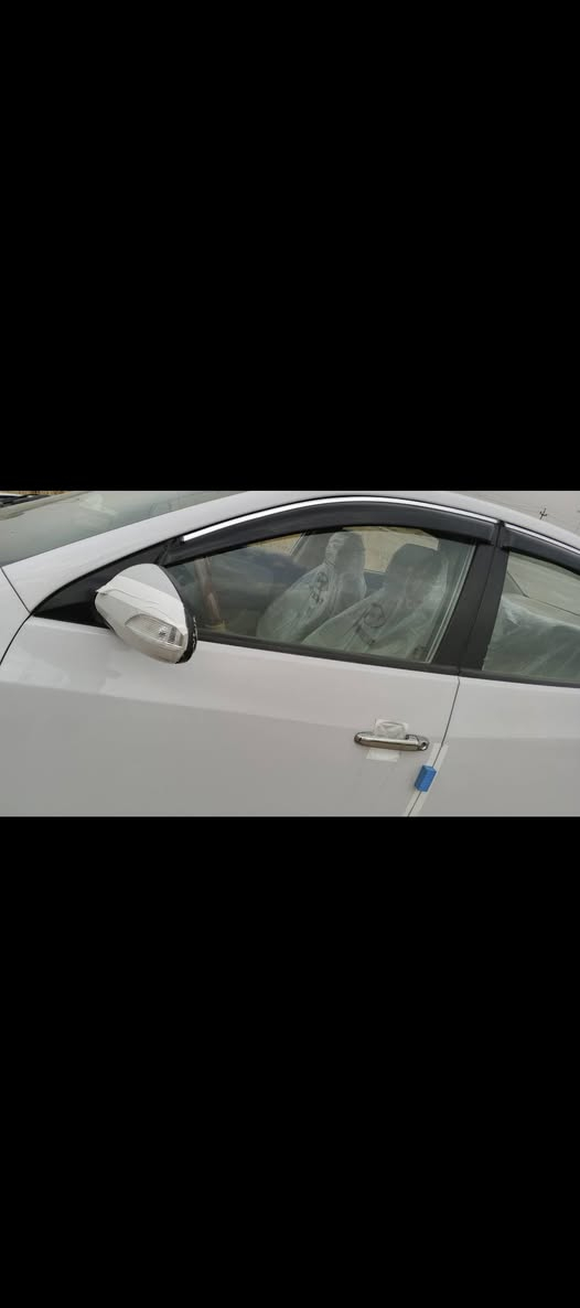 السلام عليكم النترا موديل 11 خليجي 
كير محرك تبريد كفاله 
حجم محرك ٢٠٠٠
فتحه سقف 
شاشه كامره 
حساس خلفي 
ويل ١٦ مع تخم تاير 
ادامه كامله شغل مال جناي بس عندي ضرف وعرضتها والله ولا جنت مفكر ابيع 
رقم بغداد بسمي شخصيا رقم انكليزي 
مكفولة من الصبغ والمعجون بيها بارد كلش قليل 
بيع فقط 
البياع شراي اطبك عله صفحه 
السعر ١٢٨ وبيها مجال كلش قليل 
مكاني بغداد التاجي 
***********
واتساب او اتصال
