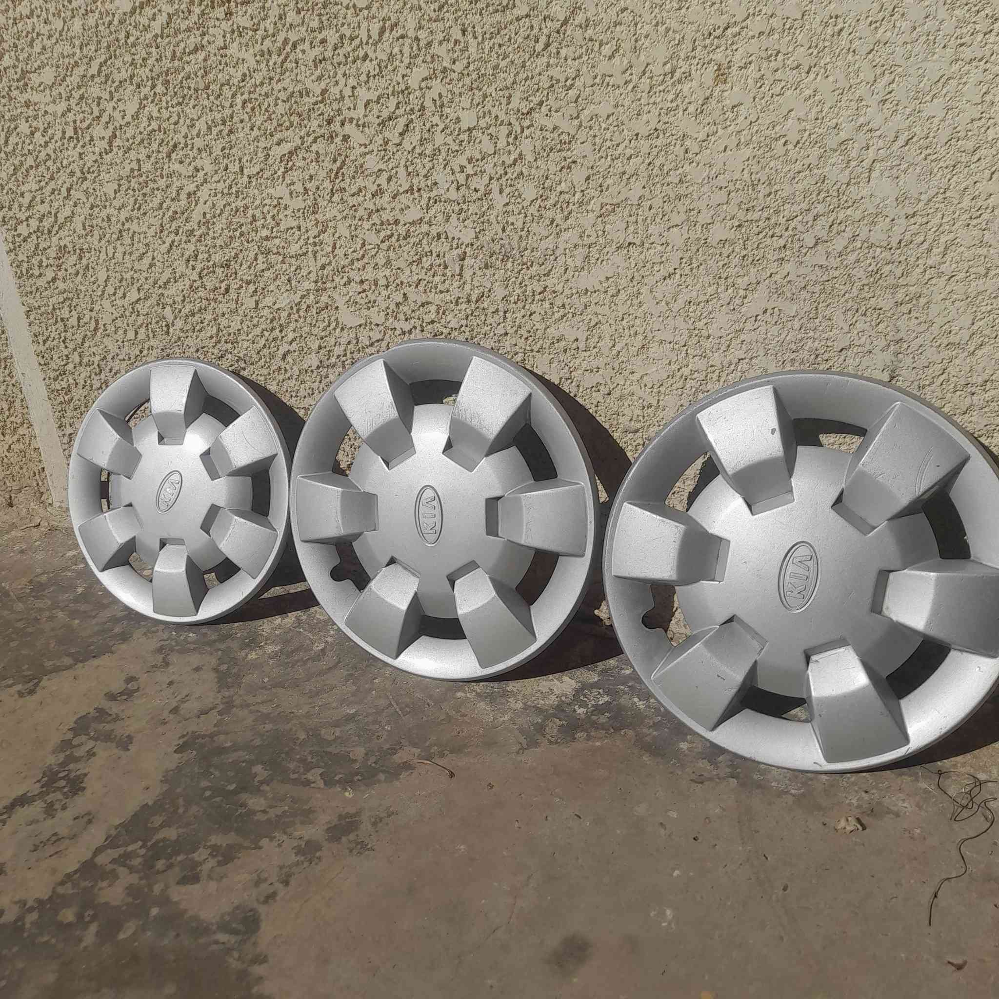 السلام عليكم كبات كيا حمل ام عيون لااصلي البيع مكاني بغداد للإستفسار ***********
