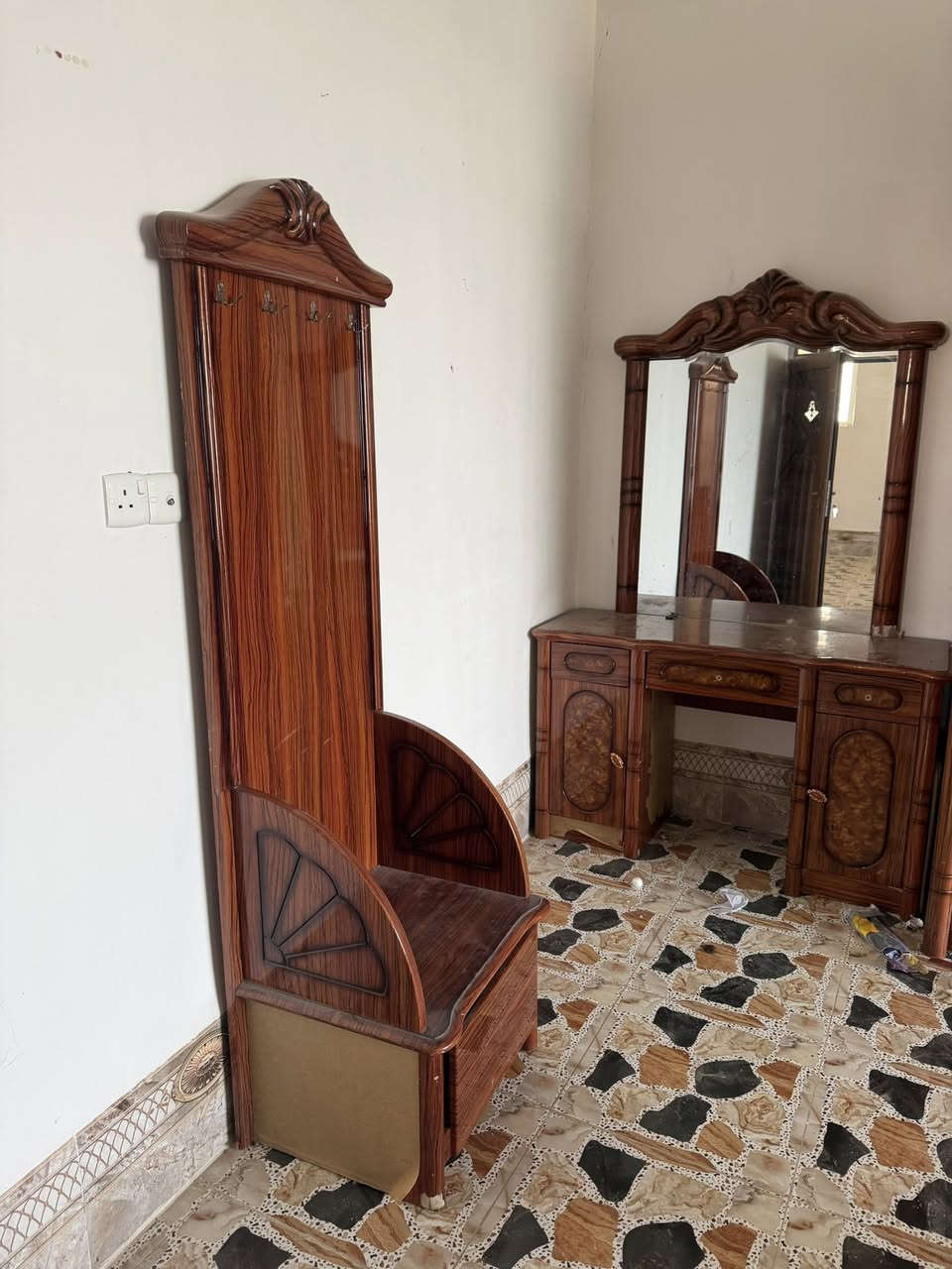 غرفة ماليزي مثل ماوضحه كدامكم سعرها 250 للاستفسار ***********
