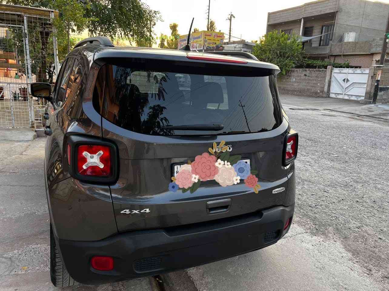 جيب رانكيد للبيع موديل2020 محرك2.4 كير محرك بشرط دبل اكسل ضرر قطعتين بونيد وجاملغ مواصفات فئة Latitude تشغيل عن بعد تدفئه بالمقاعد الاماميه وتدفئه ستيرن تبريد وتدفئه شغال كاميرا خلفيه شاشه كبيره مع شاشه اعطال سايد بريك كهربائي منظومه زينون وشرط تحويل رقم سليمانيه مكان كركوك سعر 125 ورقه رقم موبايل ***********
