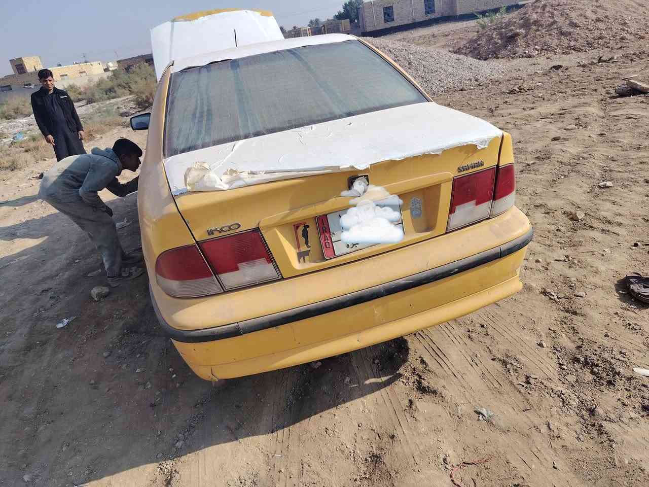 سلام عليكم ورحمة الله وبركاته سياره سمند لابيع رقم مثنى سياره كوم حديد مكفوله من عشارين وحكومه مديل 2012 لا ستفسار رقم الهاتف ***********
