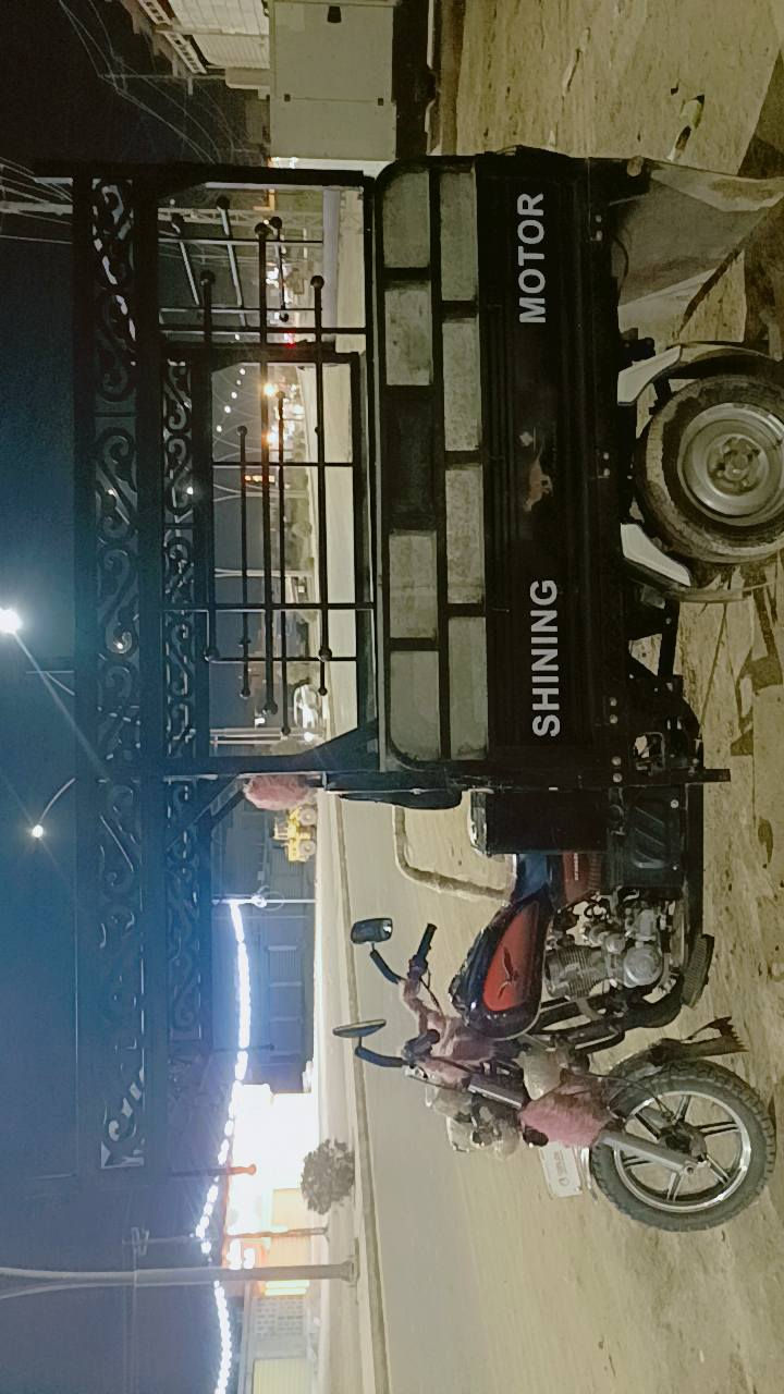 سلام عليكم طرطوره نضيف البيع موديل 23 بيه وراق صولي من محمد مزهر  مكاني الخميسه كيلو سعر مليونين 850وبيه مجال  رقم الهاتف ***********
