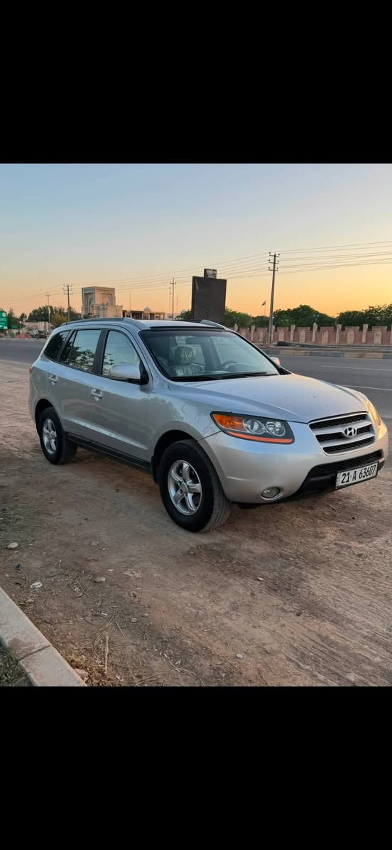 للبيع
#السعر 115
للأستفسار *********** 
سنتافي 2009 أمريكي 
رقم سليمانية بسمي 
سنويه ل 2030 
مكينه V6 
خمسه راكب 
كير مكينه مكفولات 
صدر امامي خلفي جديد 
سياره مناقصهه شي بدون اي مصرف 
سياره كلين بدون صبغ 

مكان السيارة ديالى بعقوبة
