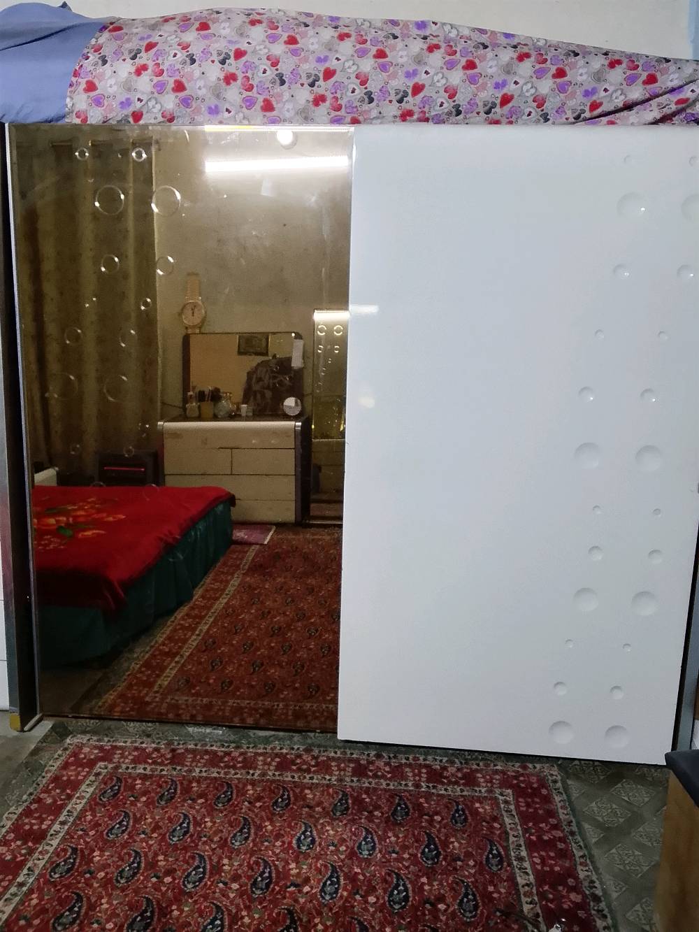 غرفه نوم ضخمه سبع قطع نضيفه جدا للبيع