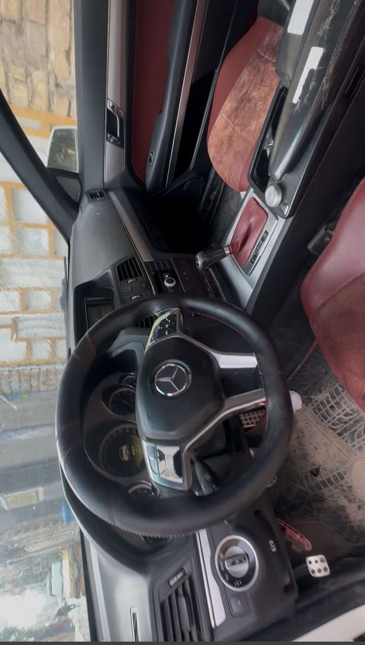 السلام عليكم عندي مارسدس موديل 2012 فول موصفات كامله سقف بانو رامه تخم تاير تبريد +تدفئه سياره موصفات E350 مكينه 4 سلندر تيربو 
ليحب يستفسر على سياره هاذ رقمي ***********
سياره موجوده بل مدينه سعره 95
