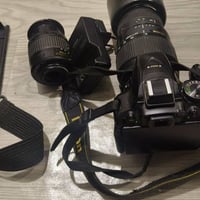 نيكون ٥٣٠٠ • عدستان • فلاش عاطل