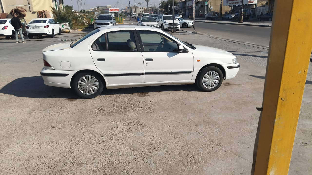 السلام عليكم سياره سمند مديل 2013 السياره مكفولة ضربه تبديل السياره على البلاد كير مكينه حداده تخم تاير السياره جاهزه كهربائية كله شغاله مكان السياره بصره قبله وتجي شوف تبريد ثلج شوف العين السنويه صارلهه شهر من منتهية السنويه السياره قادسيه راعيهه بل دوانيه و السياره موجوده بل بصره ***********  السعر 48 وبيهه مجال حك الجيه
