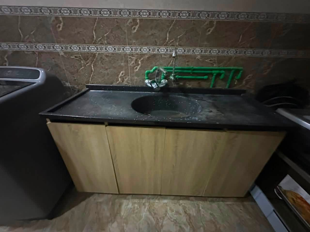 كاونتر صاجي mdf
بيبان بصمه3  امتار فوك وجوه
السنك متر ونص 

نضيف جدا وشرط الفحص السعر 600 وبيه مجال


**إذا كنت صاحب هذا الإعلان وتريد حذفه لأي سبب، رجاءا أرسل رسالة إلى الدعم الفني**
