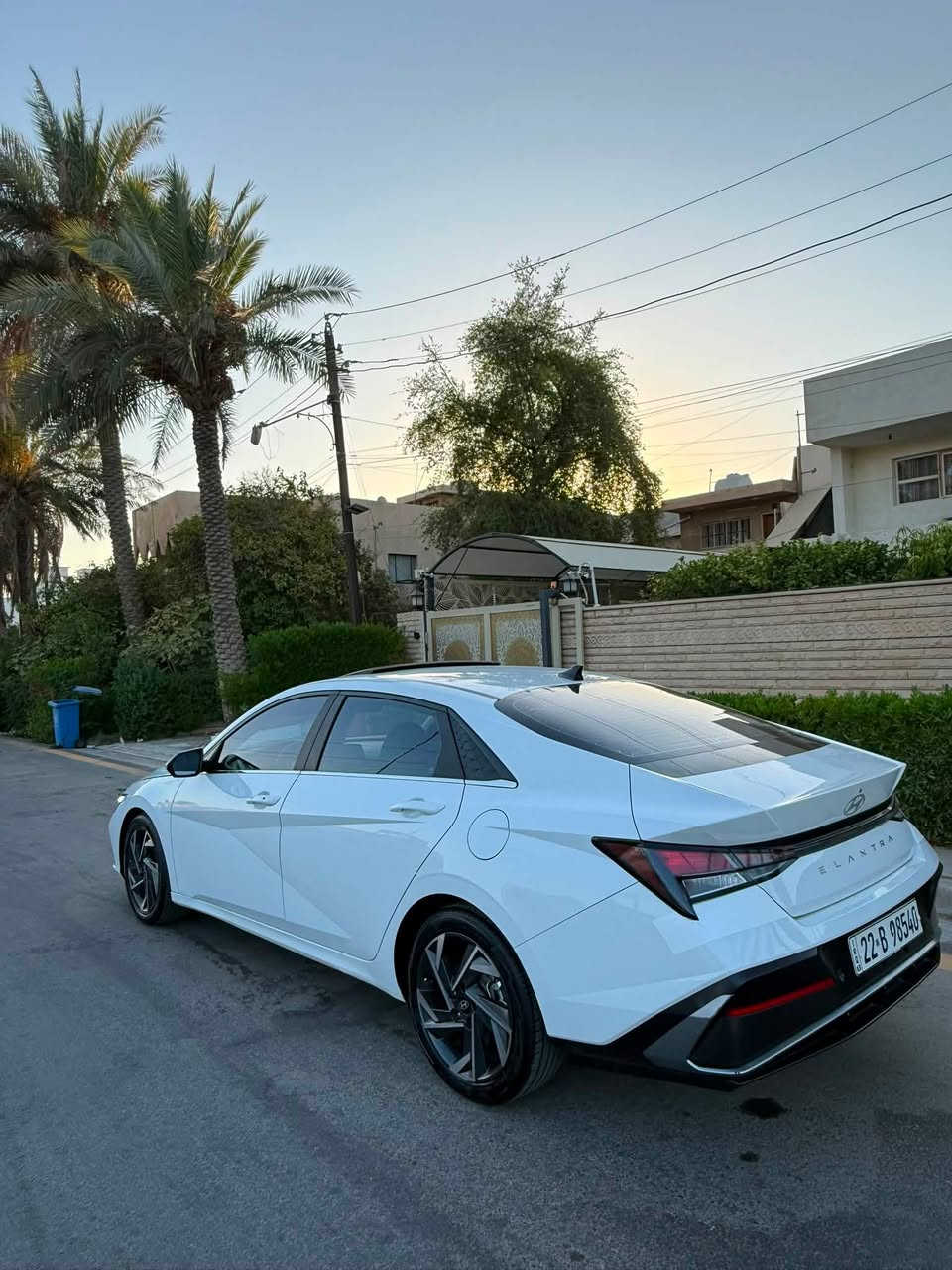 السلام عليكم
النترا تجميع صيني موديل 2024 

سعة المحرك : 1.5 لتر (1500cc)

كير CVT

إضاءة أمامية Full LED

فتحة سقف

ويل كب مقاس 17 

مري جانبية كهرباء 

عينة ديجتال

قطعتين تبريد 

هاند بريك كهربائي و اوتو هولد

ماشية 25 الف كيلوو بعدها بريحة الشركة 

مكان السيارة بغداد العامرية

***********
