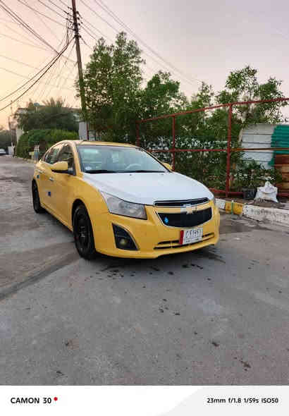 السلام عليكم
للبيع شوفليت كروز
وارد امريكي 
مكينه1400 تيربو انسه صرف البانزين كير 7 نمر صاروخ كير عادي صدر امامي خلفي جديد
تخم تاير جديد
باتري جديد
دوشمه ارضيه وكشنات
فتحه سقف 
شاشه اندرويد
كامره خلفيه 
شتغيل عن بعد
حادث جاملغ امامي فقط 
سعر 61 وبيه مجال قليل
وهذه رقمي *********** 
مكاني بغداد
