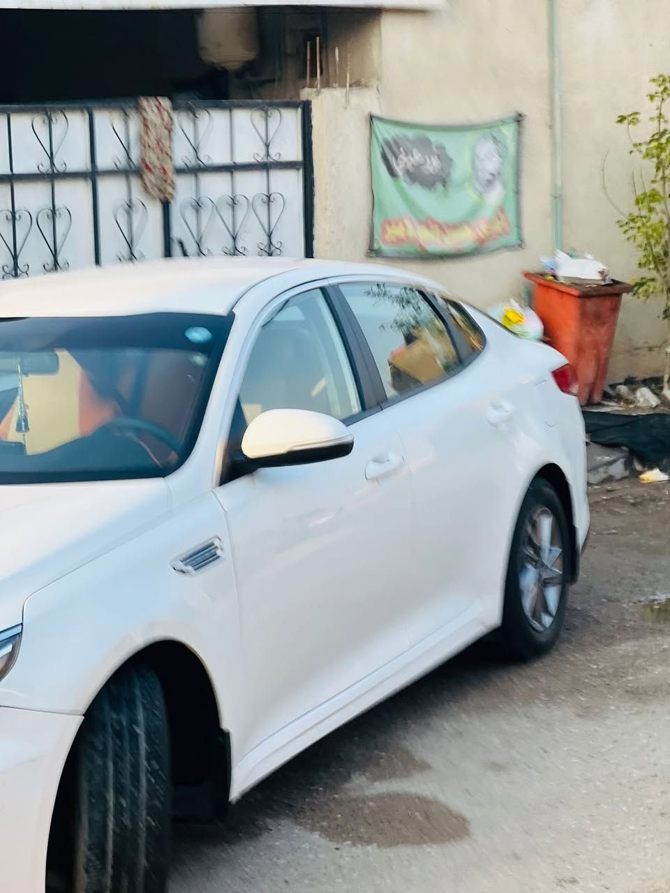 السلام عليكم اوبتيما خليجي 2019 
سياره اربيل سنويه 2026شهر 11تنتهي
سياره كفاله من الحادث ومن تصليح ومن صبغ 
فقط بيه كم دحجه شوف عين 
سياره نص فول 
تحكم بلستيرين 
مرايت شفط 
حساس امامي وخلفي 
كامره خلفيه
لايت LAde
لايت زنون 
سياره ماشيه 112
حدايديه جديده على ايدي 
سياره مامفتوح بيه برغي غير الحداديه 
سياره اريد مراوس بيع ماعندي مشكله اريد سياره توسان سبورتج  اذا بيه سعره 170بيه مجال قليل تواصل على هذا رقم ***********فقط واتساب هذا العنوان بصره معقل
