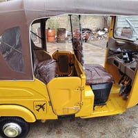 لبيع تك تك بجاج موديل21 رقم سنوية بيه ضربه بل صفحه يسره تكتك نضيفها خي...