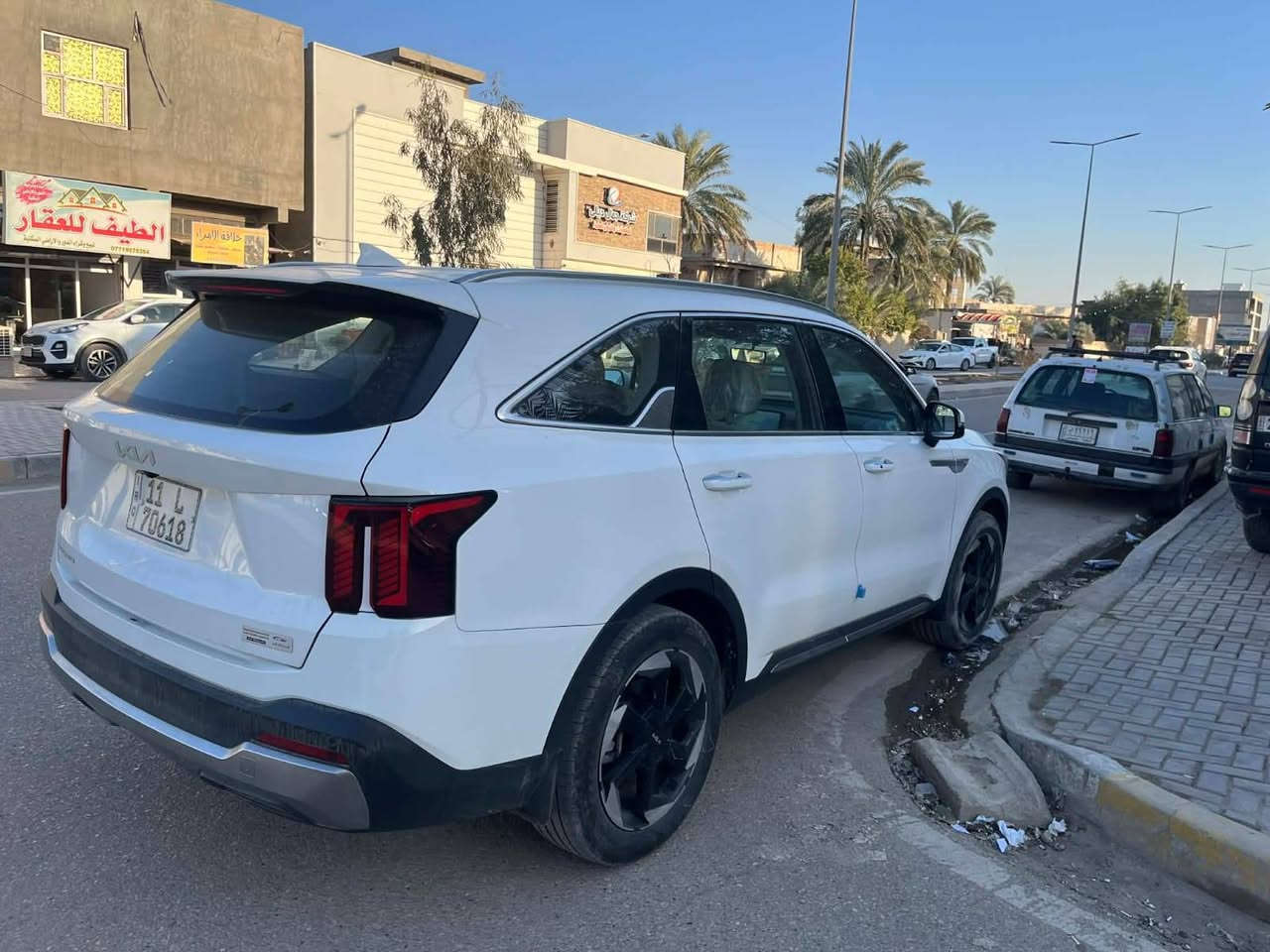 السلام عليكم سورنتو للبيع موديل ٢٤    ماشية ٢٢ رقم بغداد    السعر ٣١٠ مواصفات   قمارة حديد ٧ راكب    بعدها بضمان الوكالة الدولية حجم محرك ٣٥٠٠    ٦سلندر باقي المواصفات معروفة بدون صبغ رقم الهاتف   *********** المكان بعقوبة الجديدة
