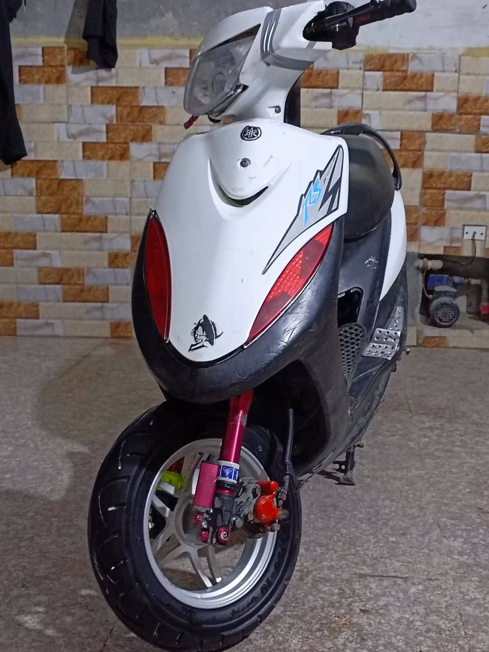 سلام عليكم
ماكس عدله بوشه 55 كلجات رياضي امامي خلفي مانقصه برغي جاهزه للخير ويل نجمه الاصلي سلف رياضي شلعه فول معدل فوك 120 #سعر 800 وبيه مجال الشراي يجي خاص


**إذا كنت صاحب هذا الإعلان وتريد حذفه لأي سبب، رجاءا أرسل رسالة إلى الدعم الفني**