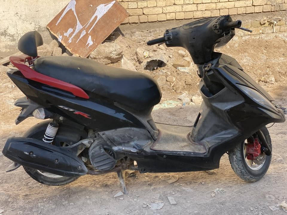 سلام عليكم جي تي ار نوزل مكينه مكفوله نكره سلف كهربائيات كلها شغاله معدل طيران بانزين بس محسن السعر ٦٥٠ قفل قفل مكاني بغداد ابو غريب ‭***********‬

