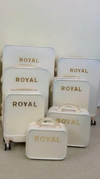 سيت جنط سفر ماركة رويال العدد٧ وسعرهن ١٢٠ للاستفسار 07877882247