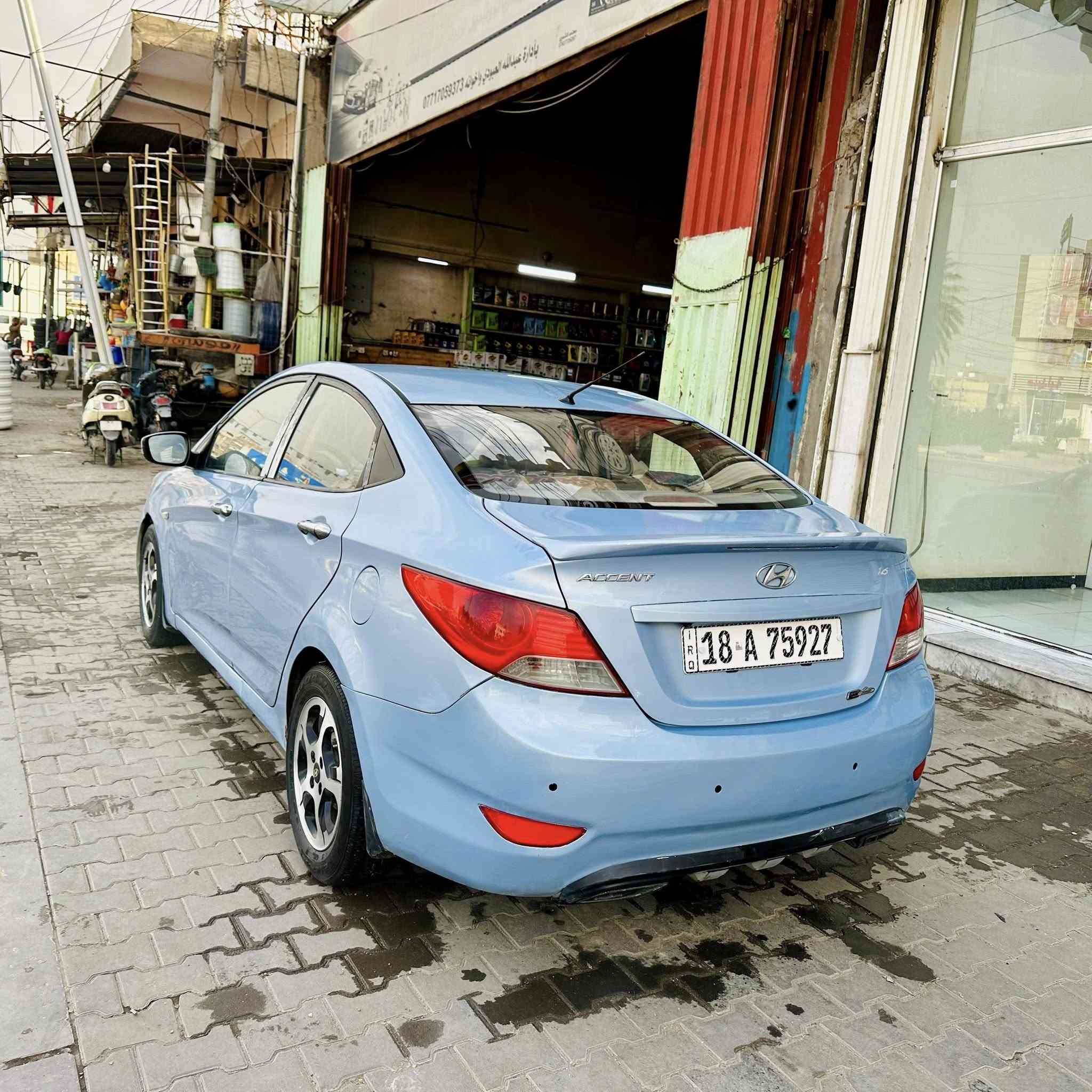 سلام عليكم اكسنت  موديل 2015 خليجي بأسمي رقم بابل أنكليزي وهزة جديده محرك 1400 وكير اوتماتيك بيها رش جاملغ وبنيد وجاملغ خلفي جمالية مكفوله من الحادث السعر 79 مكاني كربلاء ***********
