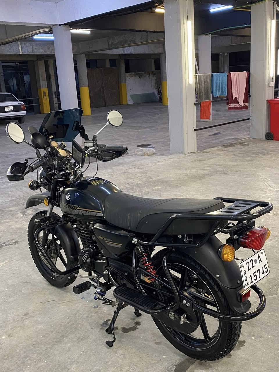 Rkc
ماشية 35 الف
محرك 200cc 
السعر 2 مليون و100
*********** 
مكان اربيل
