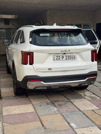 سورنتو موديل 2025 للبيع زيروه السياره كفاله عامه فول ماعدا الفتحه مكين...