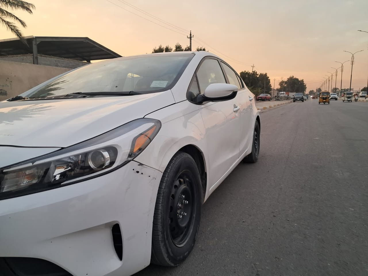 سلام عليكم فورتي 2018
سياره جاهزه على اخر حبايه 
كير مكينه حداديه كهربائيات كفاله عامه  
تخم تاير جديد حداديه هسه مبدلهه
سياره مثل الميل جاهزه من جميع النواحي
محرك 2000  المرغوب تبريد ثلج ثلج ميتواجه
دواخل مال شركه جدد سياره تعبان عليهه حيل
بيهه حادث بابين ومبدلات بلاد 
وجاملغ ايمن وبنيد من امريكا ومبدلات بامريكا مال شركه
باقي السياره مكفوله تجي وتشوف بعينك 
بالعافيه على الياخذهه سياره خير من الله
السعر 120 وبيهه مجال
مكان بغداد للاستفسار الاتصال
***********
متواجد 24 ساعه اتصال فقط
بي وقت تلكاني موجود
