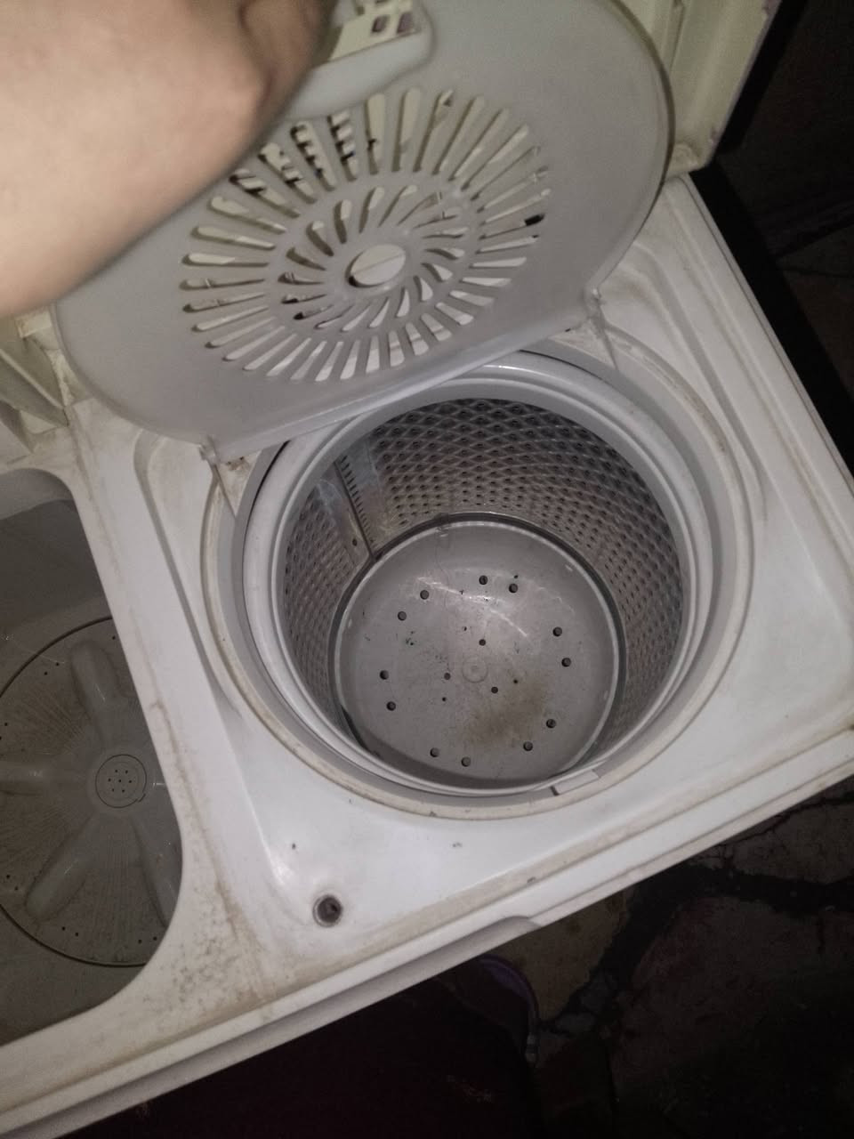 سلام عليكم طباخ ابو الفرن اربع عيون اخو جديد مابي اي عطل وغساله البيع زغيره نضيفه مابيه اي عطل الغساله ب40وسعر طباخ ب100المكان كربلاء


**إذا كنت صاحب هذا الإعلان وتريد حذفه لأي سبب، رجاءا أرسل رسالة إلى الدعم الفني**