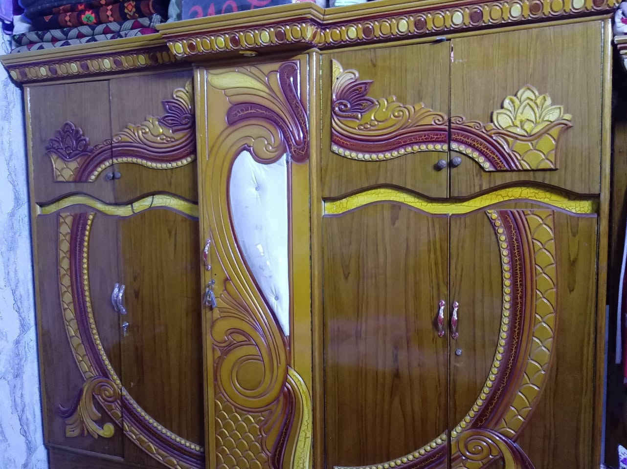 سلام عليكم
غرفه نضيفه لبيع
لسعر 5000
تواصل ***********
