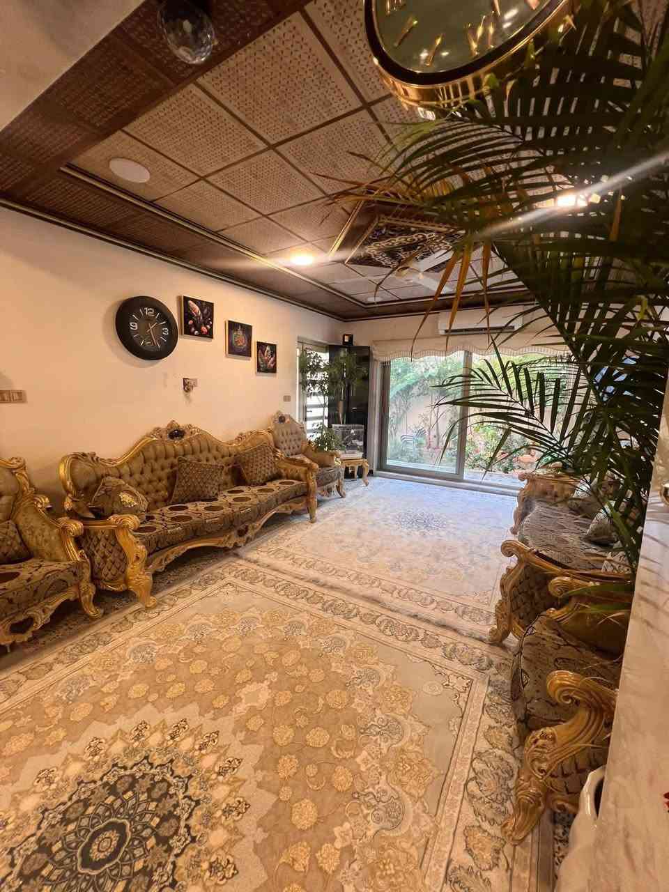 🔥🔥دار للبيع 🔥🔥 

  حي الصديق قرب شارع المشجر 🏠🏠

مساحة 333 متر واجهه 17 متر ✅

شارع تبليط 12 متر 🌹

اتجاه شروق تام 🌅

الدار مكون من طابقين 5 غرف نوم 🫶

مع حديقة 🧑‍🌾 

الدا محدث بالكامل يصلح للسكن 🥰

السعر خاص 💵

للاتصال ☎️

*********** 📞

***********📞

🔥🔥مكتب ياسر الحمداني لتجارة العقارات 🔥🔥

✅✅تابع الصفحة يصلك كل جديد ✅✅
