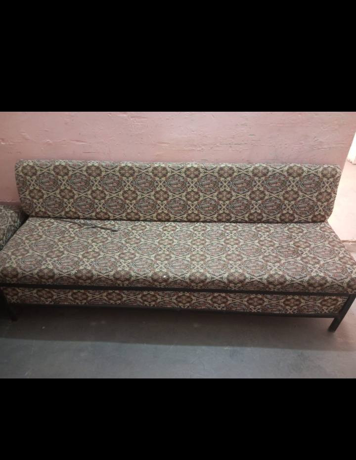 لسلام عليكم 
يوجد تخم للبيع 
مستعمل 
سعر 100 بي مجال
العنوان البوشجل قرب جامع الحسين


**إذا كنت صاحب هذا الإعلان وتريد حذفه لأي سبب، رجاءا أرسل رسالة إلى الدعم الفني**