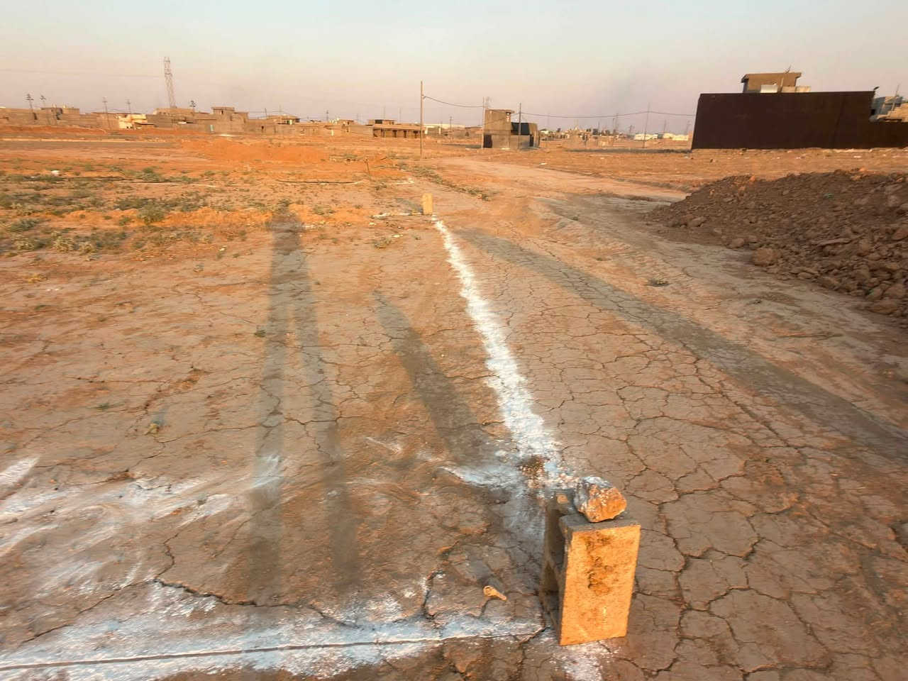 قطع زراعية للبيع بالصيادة وره سيطرة بصف الجامع سراج المنير ع سايدين الجديد ماي وكهرباء قريب عليه

قطعة ارض مساحة 400 متر واجهه 20 والعمق 20 سعرها 15 مليون 

قطعة ارض مساحة 250 متر تجاري واجهه 12 والعمق 21 متر سعرها 13 مليون 

قطعة ارض مساحة 150 متر تجاري ع شارع 40 واجهه 10 والعمق 15 متر سعرها 7 ونص 

قطعة ارض مساحة 200 متر قريب ع سايدين الشقق ماي وكهرباء قريب عليه سعرها 8 ملايين 

قطعة ارض مساحة 150 متر ركن واجهه 15 والعمق 10 سعرها 7 ملايين 

قطعة ارض مساحة 100 متر مربع سعرها 5 ملايين

للأستفسار ***********
