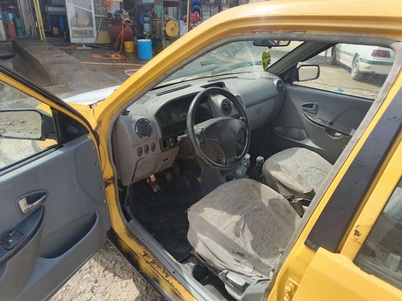 السلام عليكم سيابه للبيع موديل ١١مكينه اوكير عل شرط تخم تايرحداديه جديده السعر14اوبيه مجال***********
