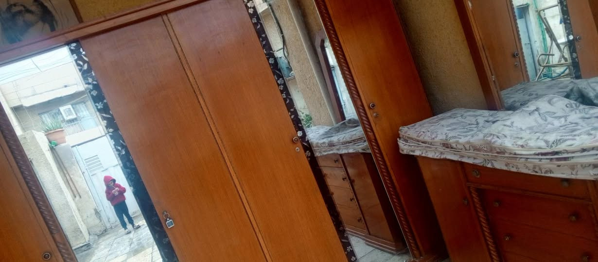 كنتور ابو 6 بيبان كنتور حلو ونظيف مكان الغزاليه
رقم ***********
