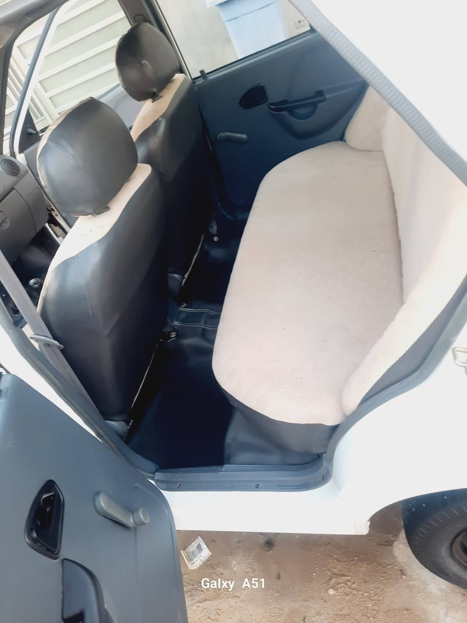 سياره نضيفه جدا مديل 24كفاله ماشيه 50سعر 69وبيه مجال بصيط مكان كربلاء ***********
