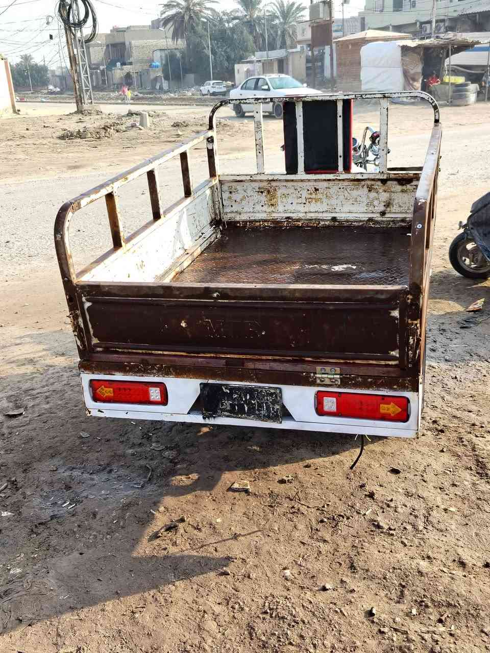 ستوته امتيار نضيفه شوفت عينك وكيل نوار
رقم اسود تايارت جداد مكينه جديده 23 كهربائيات جداد

شباب الموشراي لا يعامل رجان. سعره 950 وبيه مجال قليل رقم ***********
