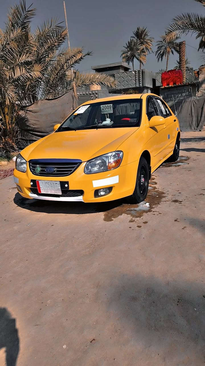 السلام عليكم
للبيع سيراتو  موديل 2009
خليجي مكينه 1600
مكينه وكير خير من الله تبريد ثلج. شاشه كامره 
السياره بأسمي مصفره هيئه وغرامات 
حداديه 80٪ السعر 77 وبيها مجال قليل حگ الجيه مكاني بابل الكفل 
الاستفسار 
***********
