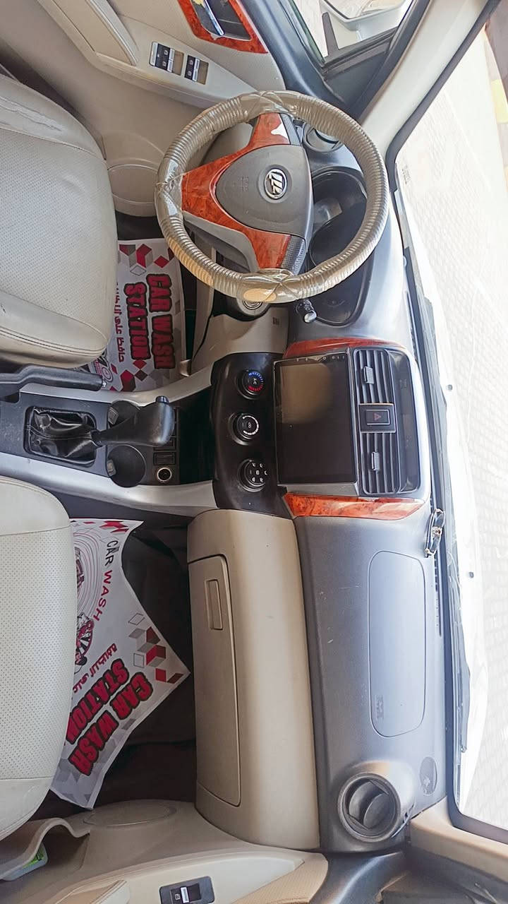 السلام عليكم
للبيع موديل 2015
مكينه وكير وتبريد كفاله 
تدفئه +تبريد 
رقم انكليزي بصره مداور ثاني يوم
شاشه + كامرة 
مصبوغه حزام آذر جراد
مكانها البصره
سعرها 65 وبيها مجال  ***********
تداور بكل مكان 
هزة جديدة
