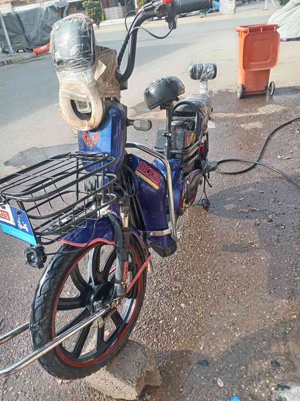 السلام عليكم 

عندي بايسكل شحن 2025
بايسكل اجاي اس
الموديل 2025
بطاريات شرط مافتوحات
 مستخدم شي قليل
ال نشرات كله شغال
بايسكل نضيف وشرط انطيكيه
شوفو جدام العين
مكاني الحويجه
***********
وهلن بيكم
والأسعار انتصل او تعال خاص
