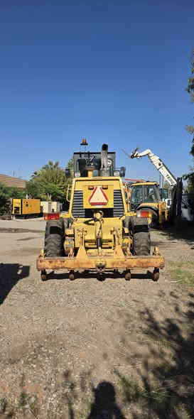 کریدەر للبیع   komatsu 650
سعر 625 ورقە
***********
