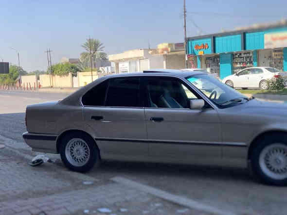 السلام عليكم بي أم 525 كير و مكينه و صدر خير من الله 
تخم تاير وتبريد سلايت شغل موديل 91
رقم بغداد مشروع وطني السيارة باسمي 
السعر 55وبيها مجال المكان بغداد الاتصال 
***********
***********
