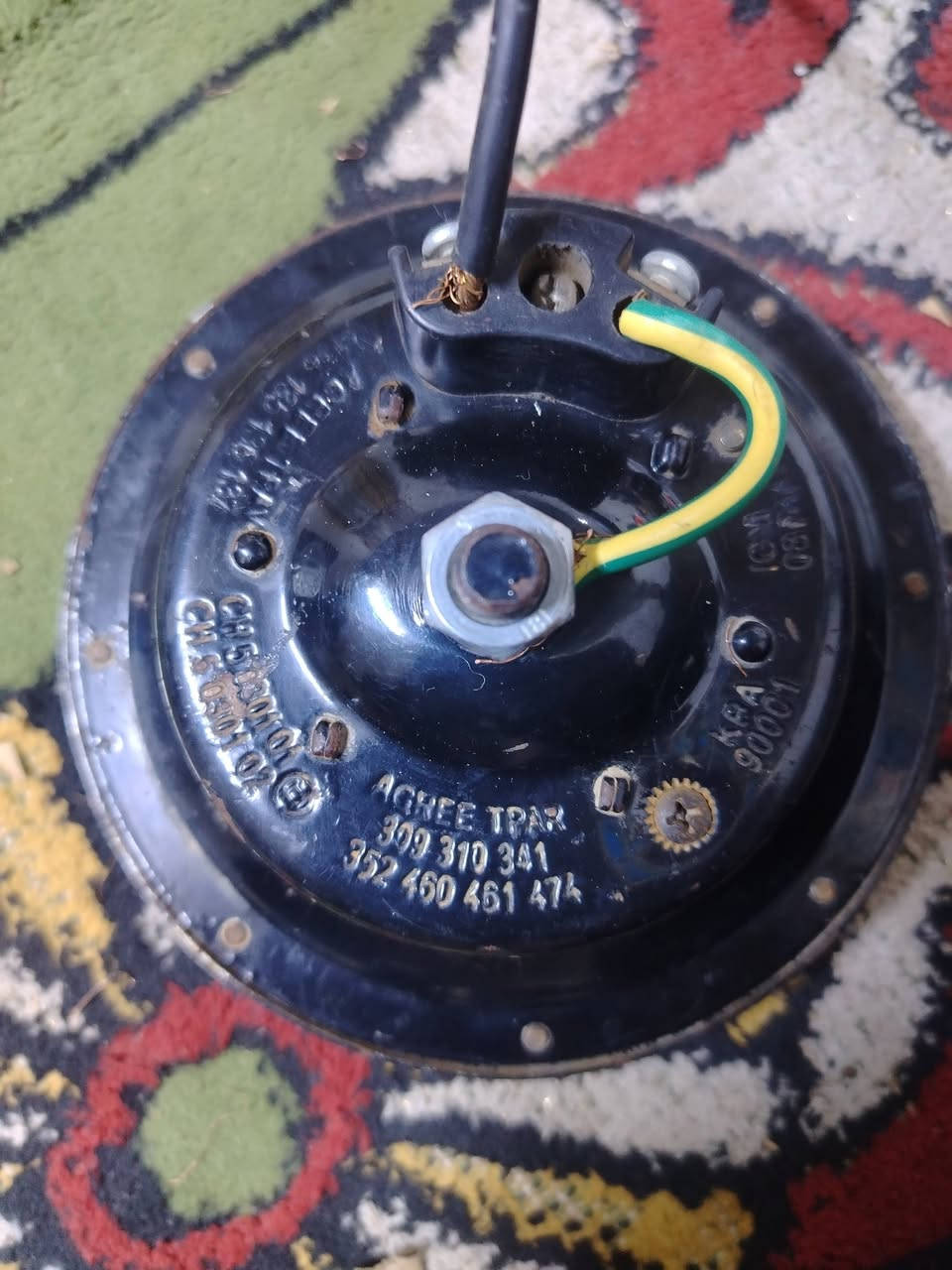 السلام عليكم هورنات للبيع العمي موئسسة مال ميثم الحجي ولشباج ايرانيات ما محورات العمي رايدهن 200 ولشباج بيهن بس بلاتين رايدهن 175وبيهن مجال اثنينهن هاذه رقمي ***********
