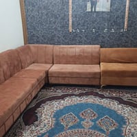 تخم لبيع العدد ثنين الوحد 10 مقعد السعر ٣٥٠ وثاني 250 وياهن ميز بلازما...