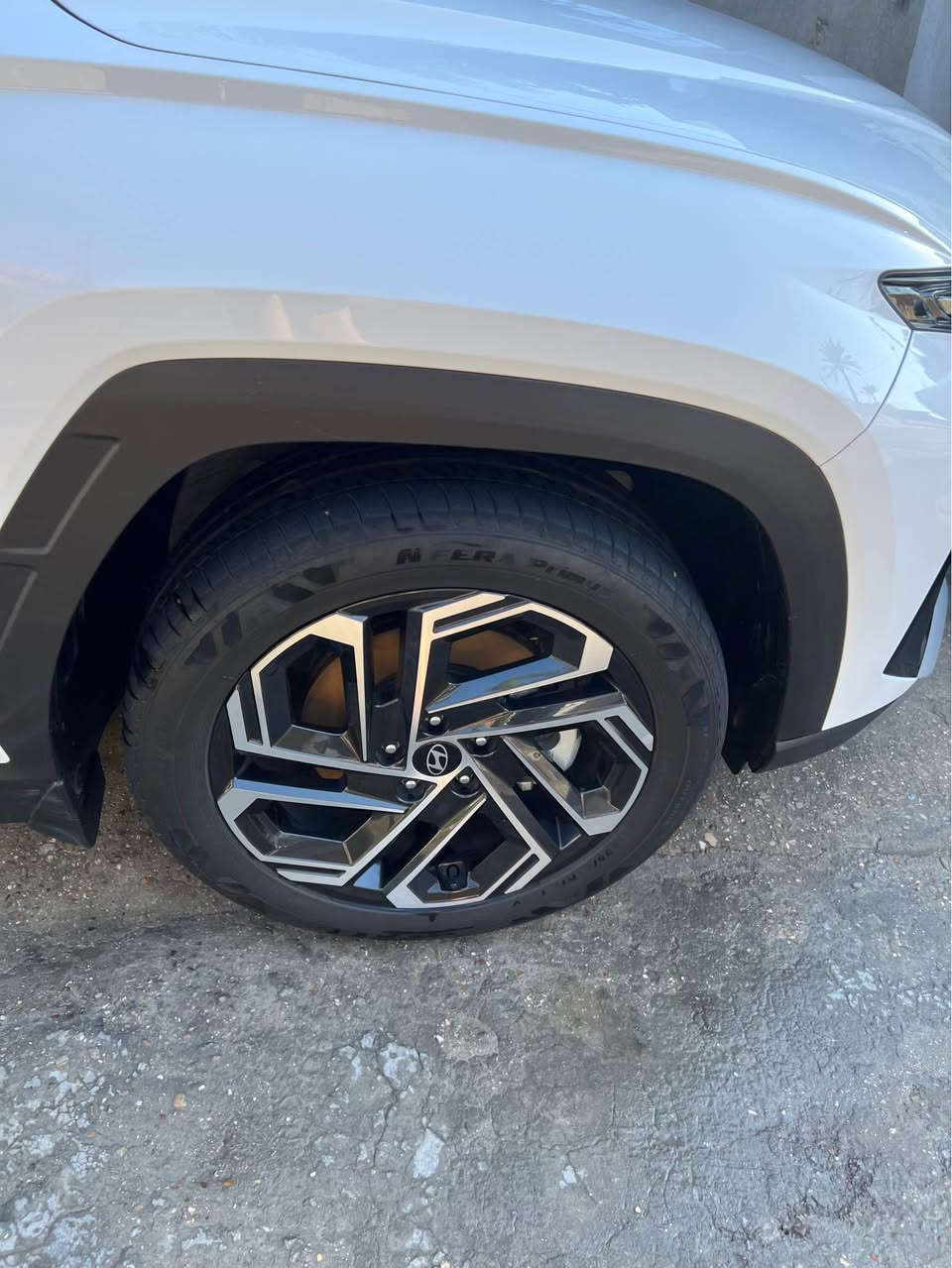 توسان فول 2025 كفاله ماشيه 13 السعر 240 وبيه مجال بسيط مكان بغداد *********** بغداد, العراق
