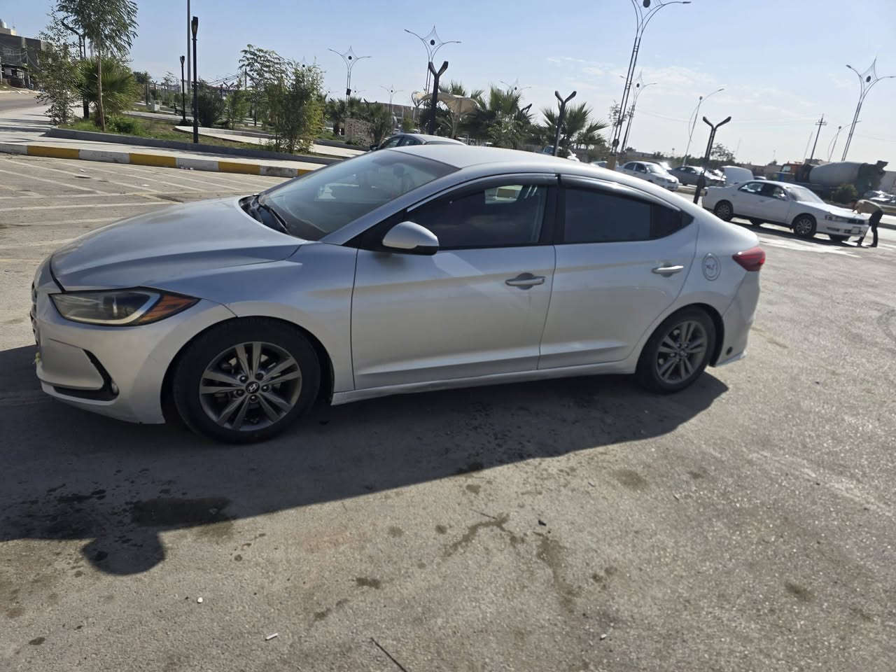 السلام عليكم
للبيع النترا 2018 وارد امريكي
 تحويل ثاني يوم بسمي السياره
 ضررها جاملغ وبنيد الفحص موجود بالمنشور 
مواصفات
شاشه
مكينه 2000 دوش
كير  AT
ماشيه 135 الف
تحكم ستيرن جيهتين
دواخل اسود 
تبريد شغال 
تدفئه شغال
سياره جاهزه الاخير كير محرك تبريد حداده مكان السياره الناصريه شموخ
السعر130 وبيها مجال 
للأتصال ***********
