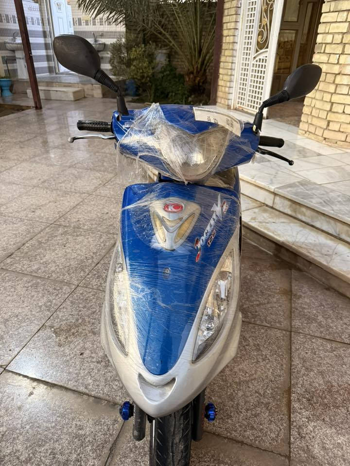 السلام عليكم كامكو V2 دراجه جديده تخبل ونضيفه سعرها 800 رقم راعيها  ‭0774 847 1007‬
