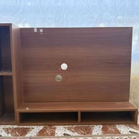طاولة تلفزيون • معلقة حائط • رانية