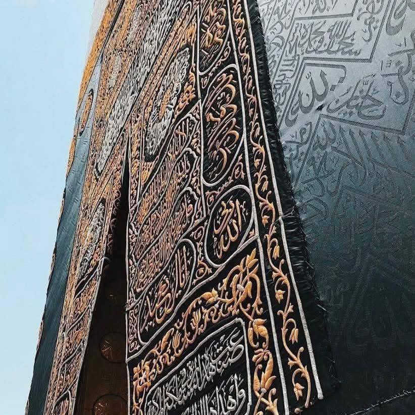 🌙✨ بشرى سارة للراغبين في أداء العمرة! ✨🌙
***********  واتساب +اتصال
نُعلن على بركة الله عن فتح باب التسجيل لـ:
🕋🕊️   عمرة 🕊️🕋
🧳✈️ رحلاتنا متوفرة عبر البري والطيران
مع #سركه رحله القيثاره_للسياحة_والسف 🌍🌟

🔷🔹 البرنامج الأول | عمرة البر 🚍 🔹🔷
💰 السعر: 700دينار 🪙
📦 يشمل:
🏨 2ليال في المدينة المنورة 🕌🌴
🕋 5 ليالٍ في مكة المكرمة 🌆🕋
🍽️ ثلاث وجبات يوميًا 🍛🍞🥗

🔷🔹 البرنامج الثالث | عمرة الطيران 🛫 🔹🔷
💰 السعر: 900دينار 💸
📦 يشمل:
🏨 3ليال في المدينة المنورة 🕌
🕋 7 ليالٍ في مكة المكرمة 🕋🌙
🍽️ ثلاث وجبات يوميًا 🍲🍞

🎁💼 مميزات جميع البرامج: 💼🎁
🕌 زيارات دينية لمواقع مقدسة
🛂 استخراج التأشيرات بكل سهولة
🚌 باصات حديثة ومكيفة. VIP
🍛 وجبات متكاملة يوميًا
🛏️ إقامة مريحة وراقية
🎒 حقيبة صغيرة أنيقة
🩳 أحرامات للرجال
🆔 بطاقة تعريف + وشاح مميز
📆 تاريخ الرحله يوم 18/6/2026. 
📆 تاريخ الرحلة يوم 20/6/2026
📆 تاريخ الرحله يوم 22/6/2026
📆 تاريخ الرحلة يوم 25/6/2026
📍🗺️ عناوين فروعنا: 🗺️
📌 الحلة – الكورنيش 🏢 (مجاور سنتر ليمونه 
📲 للحجز أو الاستفسار: 📲
***********  واتساب +اتصال

 

🌟🕊️ لا تفوّت فرصة هذه الرحلة الإيمانية المباركة 🕊️🌟
🕋✈️ مع شركة روعة المهندس، رحلتك معنا في أمان واطمئنان 🔐💼
