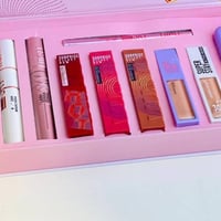 بكج مكياج • ١٠ قطع • فاونديشن تغطية كاملة