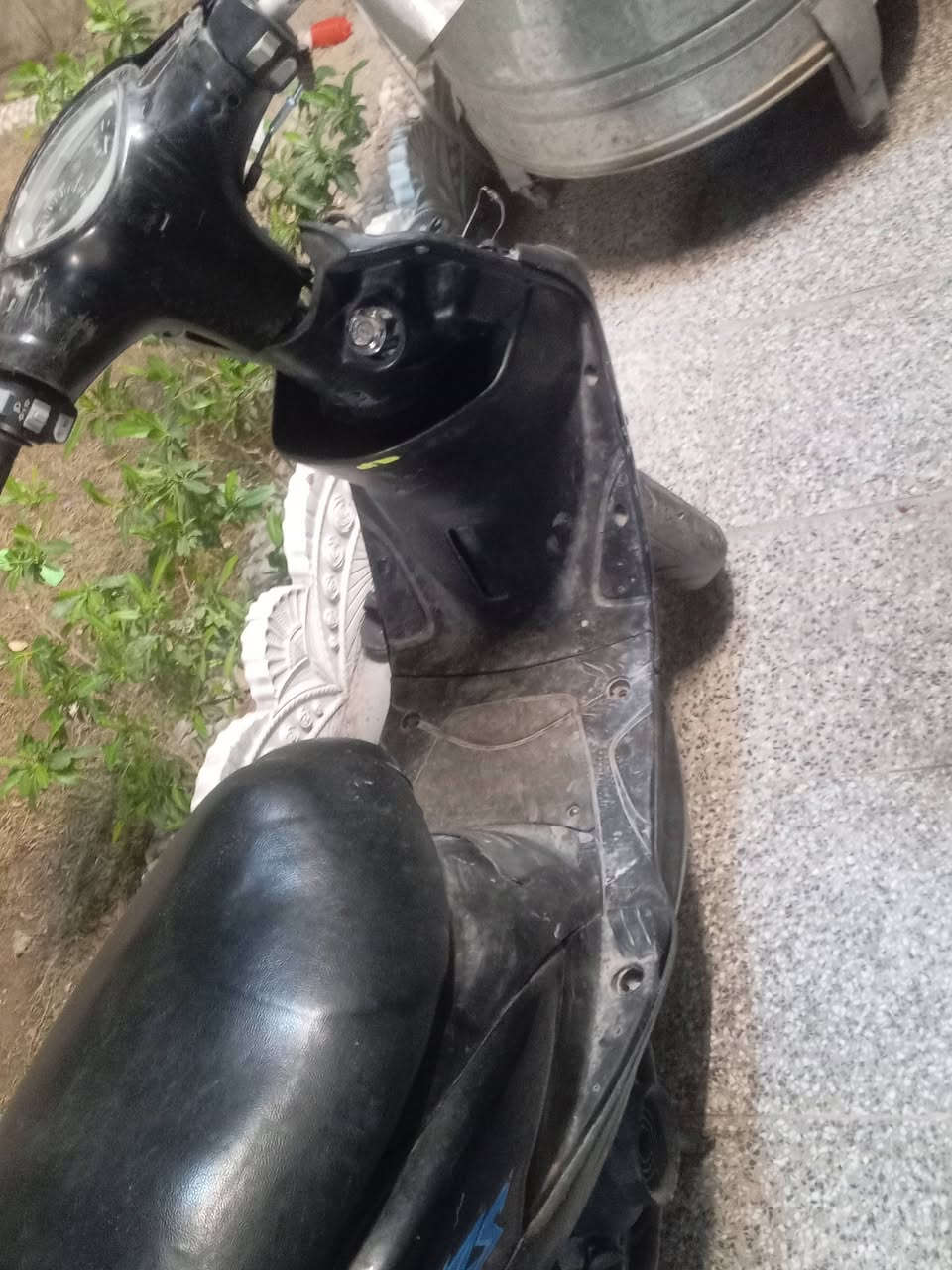 سلام عليكم شباب هاي لبيع سويت بيه حادث مابيه شي بس تفيد مالت لعب سعره ٣٠٠ وبيه مجال تعالي خاص وتفاهم بغداد مشتل


**إذا كنت صاحب هذا الإعلان وتريد حذفه لأي سبب، رجاءا أرسل رسالة إلى الدعم الفني**