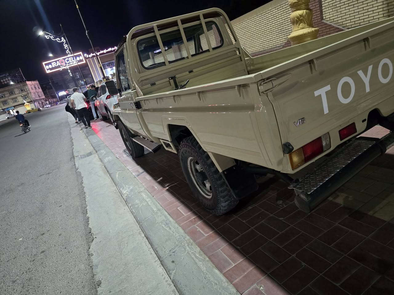 العنده انظف ايصيح بات ١٩٨٧ سياره جديده فقط القماره مصبوغه البدي مكفول من صبغ وشخط كير مكينه حداديه جدد شرط تحويل ***********
