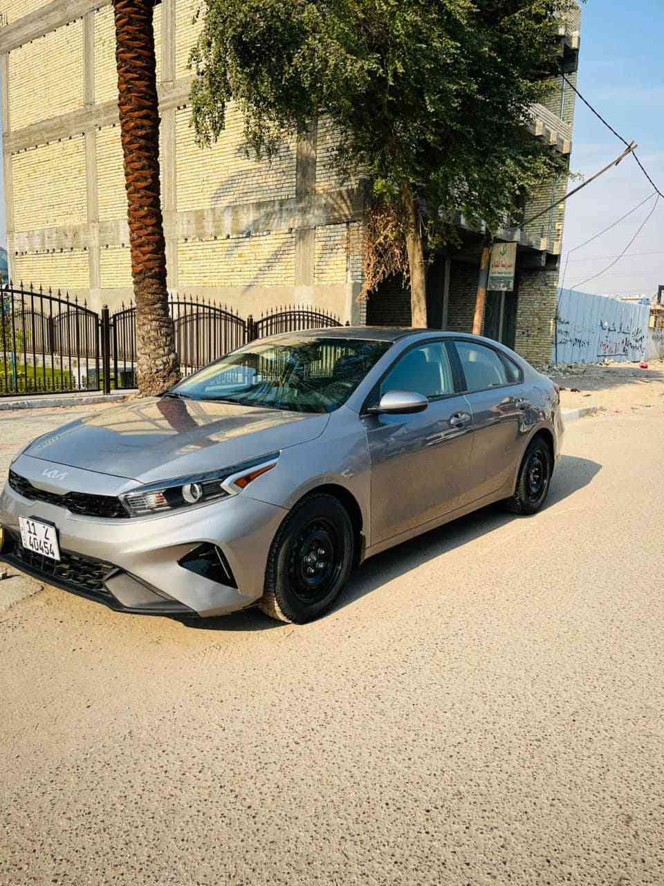 السلام عليكم فورتي 24
تسجيل جديد يعني سنوية وهزة كله جديد بأسمي السيارة حادثها جاملغ مبدل  وحافة البنيد صبغ بدون دواخل  ماشية 7 الف 
 تبريد راديترات مكفول شركة

المواصفات 
سستم صوت
محرك 2000 دوش 🚀
كامرة دوارة
تدفئة كشنات
تدفئة ستيرن
تحديد مسار
قيادة ذاتية
توقف ذاتي 
تنبيه عند مغادرة المسار
كروس سرعة
وضعيات قيادة
وبعد هواي مواصفات بيها

سيارة جاهزة وكاملة بدون نقص

السعر  155وبيها مجال بسيط
مكاني بغداد تقاطع درويش***********
